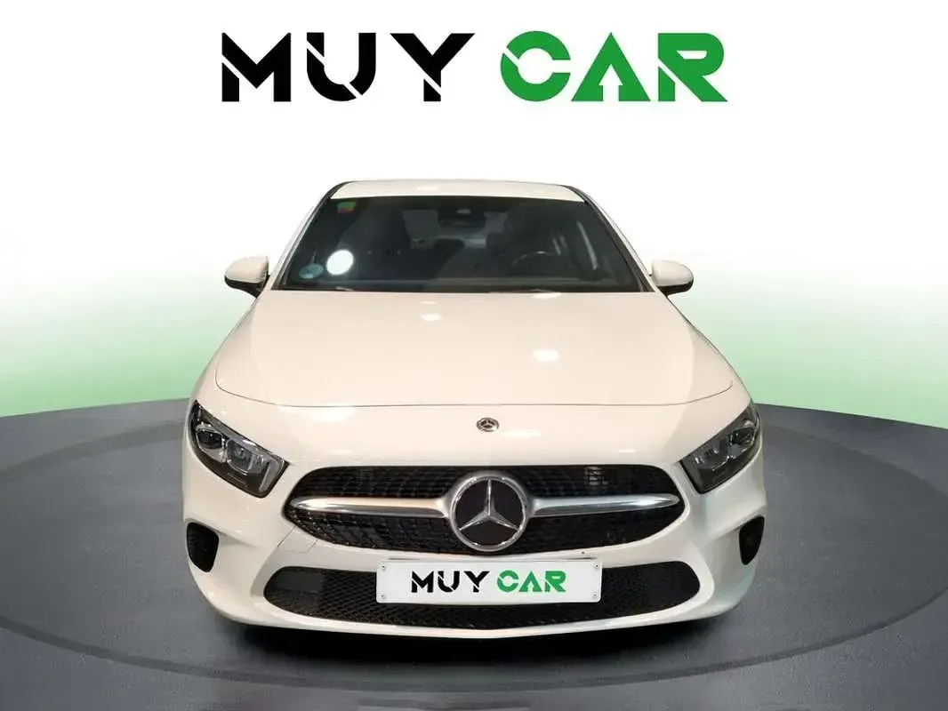 Usado Mercedes A180 116 CV (85 kW) 2019 Blanco Utilitario