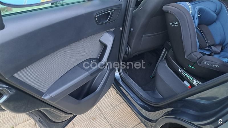 Usado Seat Ateca 4Drive 150 CV (110 kW) 2018 Gris / plata SUV