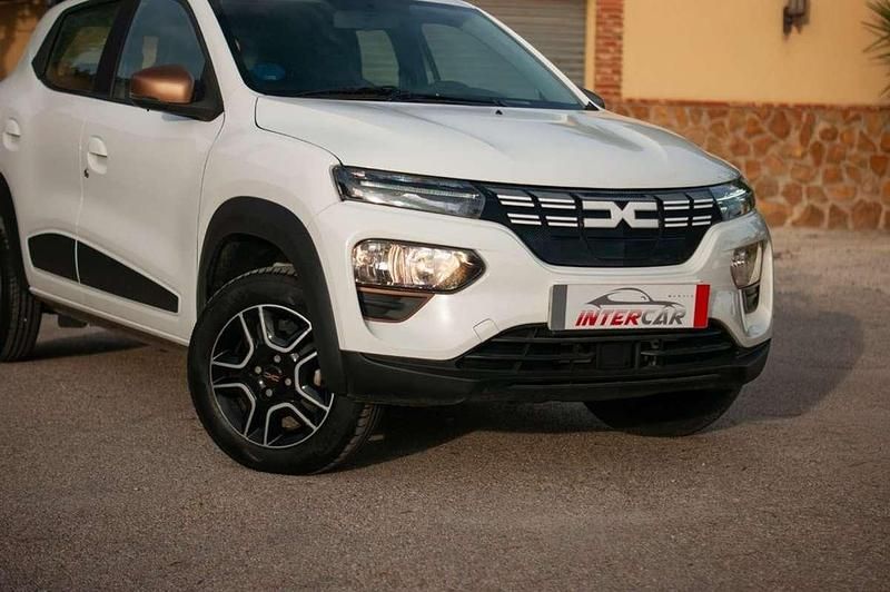Usado Dacia Spring Business 47 kW (65 CV) 2024 Blanco Utilitario
