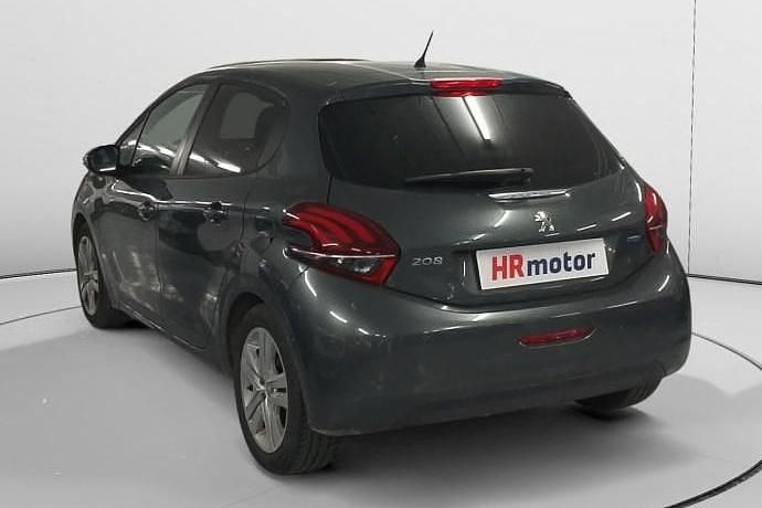 Usado Peugeot 208 Allure 82 CV (60 kW) 2017 Utilitario