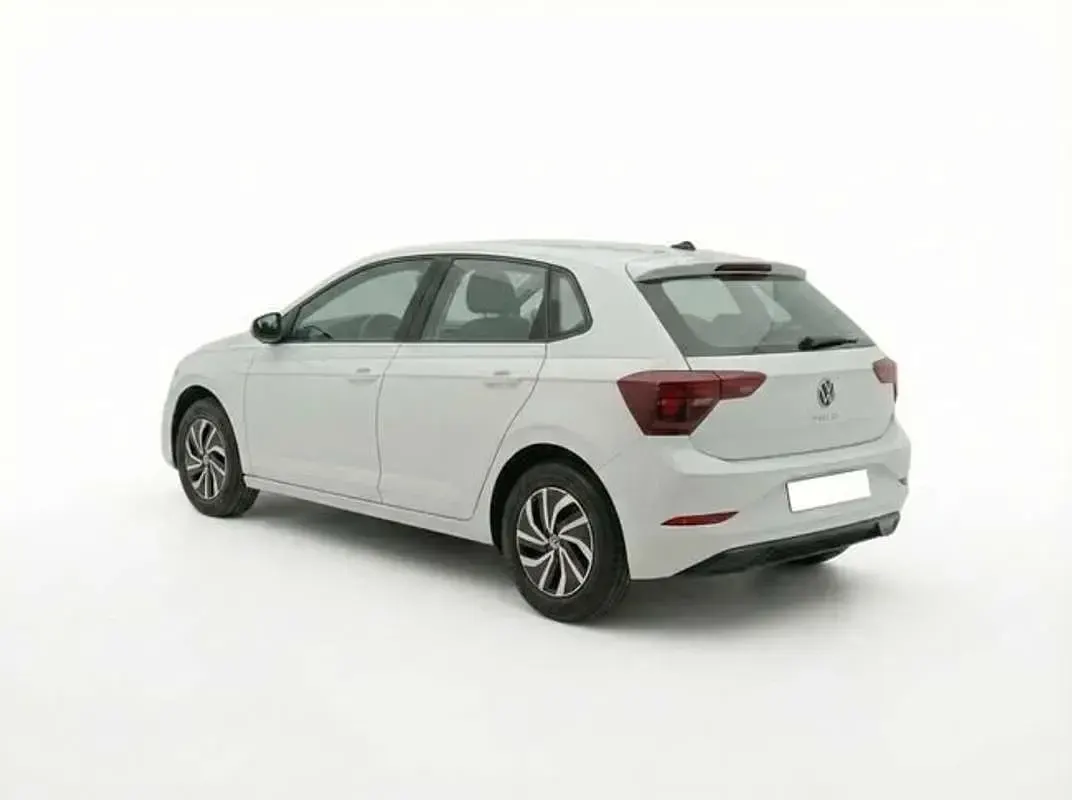 Usado VW Polo Life 95 CV (69 kW) 2023 Blanco Utilitario