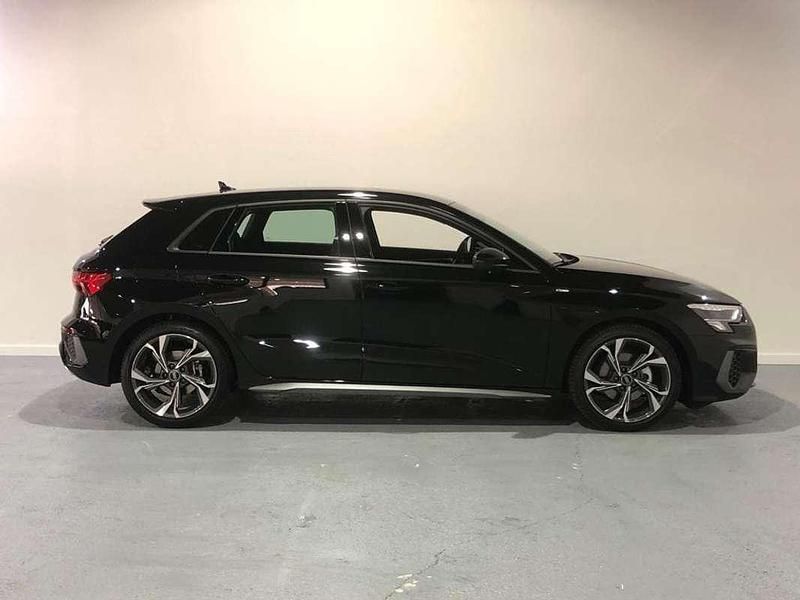 Usado Audi A3 Sportback S-Line 150 CV (110 kW) 2022 Negro Utilitario