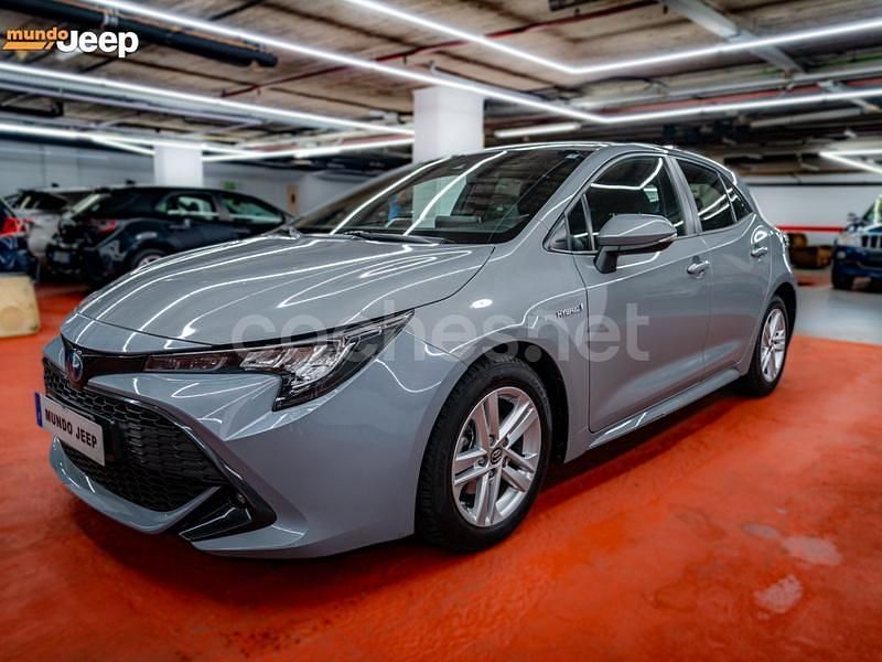 Usado Toyota Corolla Business Edition 122 CV (89 kW) 2021 Gris / plata Berlina