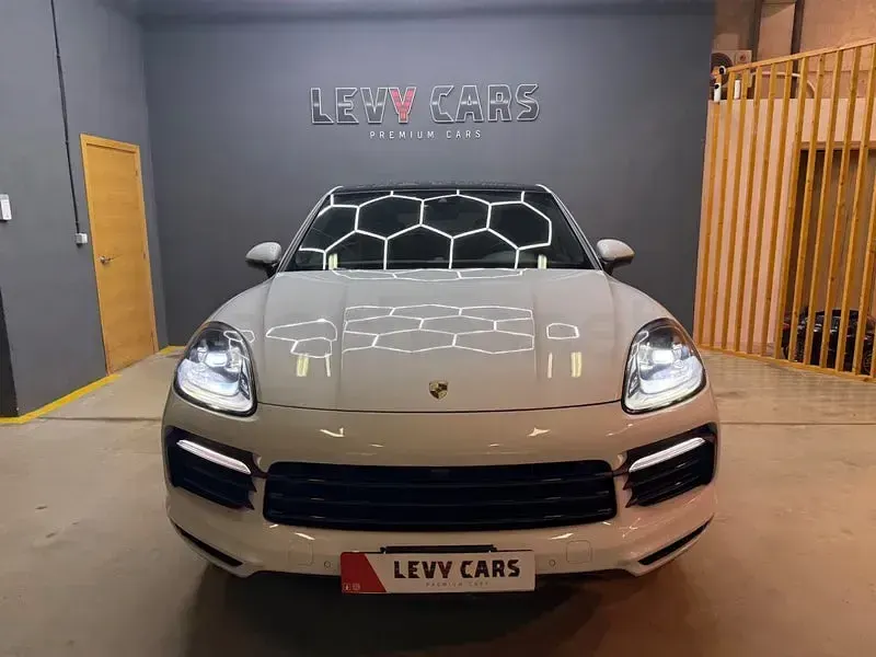 Usado Porsche Cayenne 340 CV (250 kW) 2019 Blanco SUV