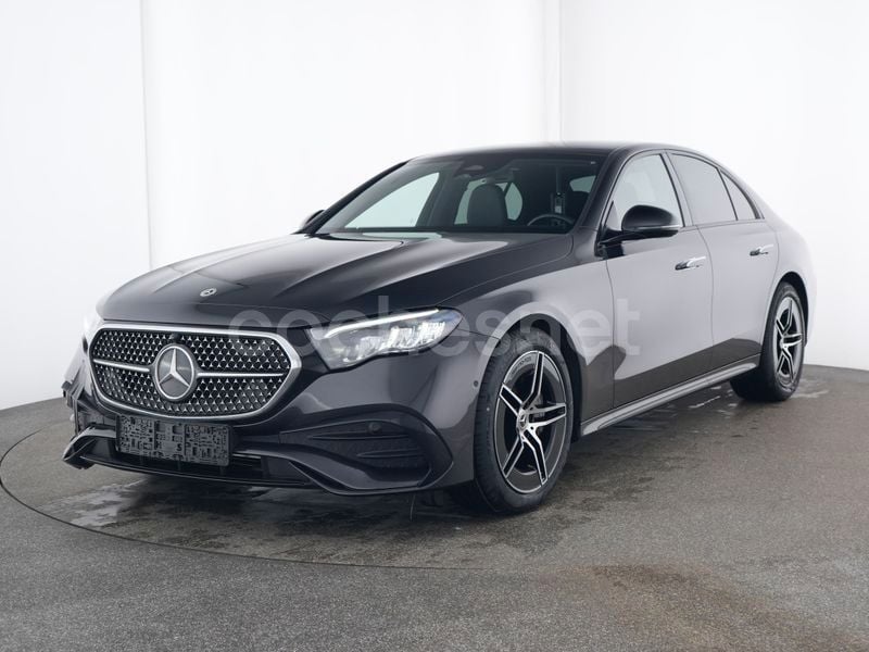 Gris / plata Usado 2024 Mercedes E220 Berlina | 54.890 € (Super precio) - Imagen 1/4