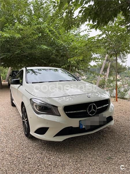 Blanco Usado 2014 Mercedes CLA220 Berlina | 21.900 € - Imagen 1/4