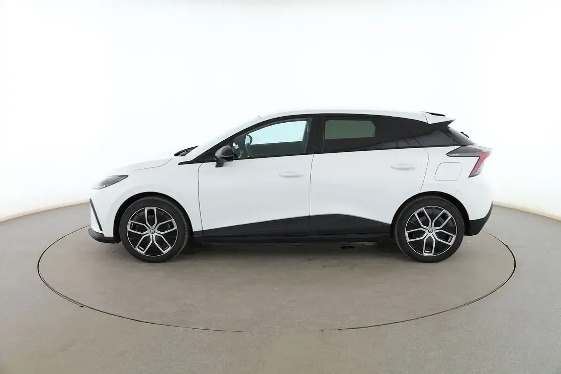 Usado MG MG4 EV Luxury 150 kW (204 CV) 2023 Blanco Utilitario