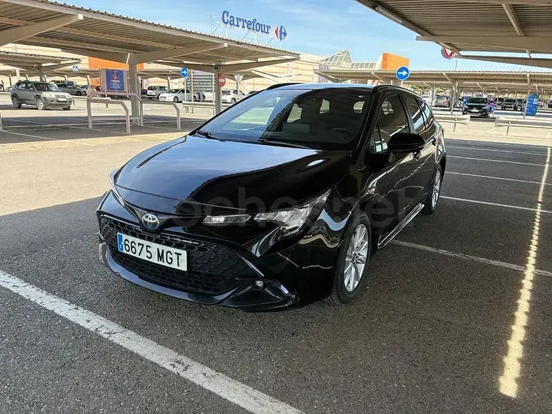 Usado Toyota Corolla Active 140 CV (102 kW) 2023 Negro Familiar
