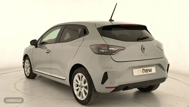 Usado Renault Clio V Evolution 100 CV (73 kW) 2025 Blanco Berlina