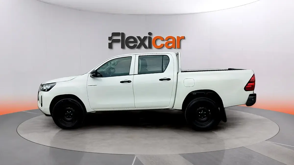 Usado Toyota HiLux 150 CV (110 kW) 2021 Blanco Pickup/Camioneta