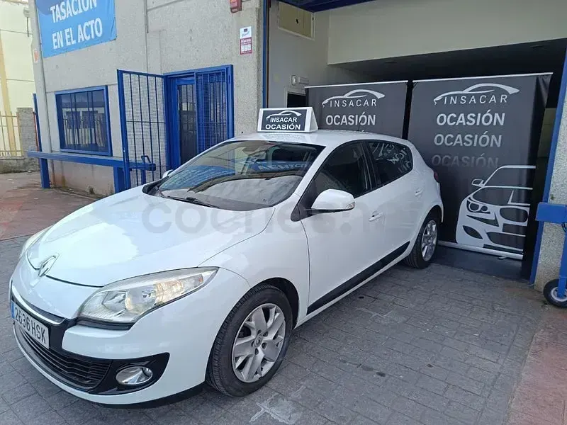 Usado Renault Mégane Dynamique 115 CV (84 kW) 2013 Blanco Berlina