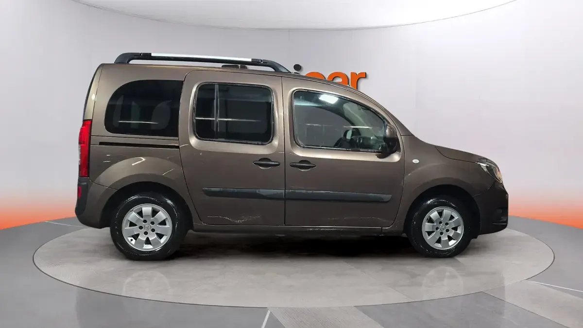 Usado Mercedes Citan 111 80 CV (58 kW) 2020 Marrón Familiar