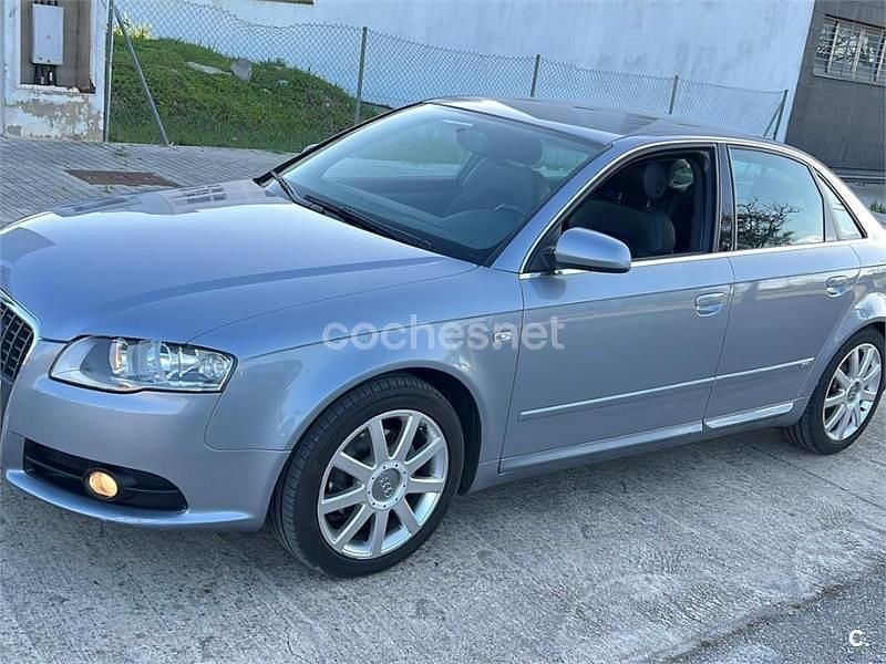 Usado Audi A4 S-Line 140 CV (102 kW) 2007 Gris / plata Berlina