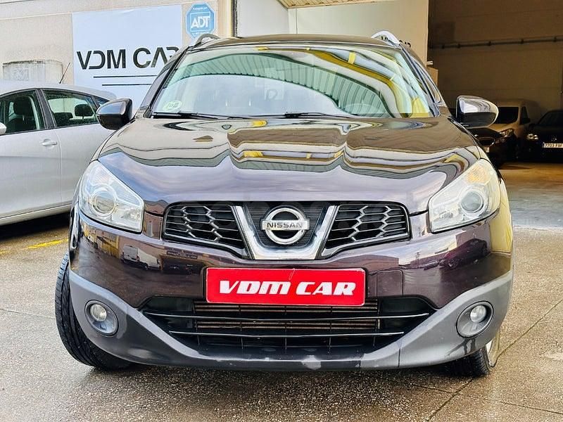Usado Nissan Qashqai +2 Tekna 110 CV (80 kW) 2011 Violeta / lila SUV