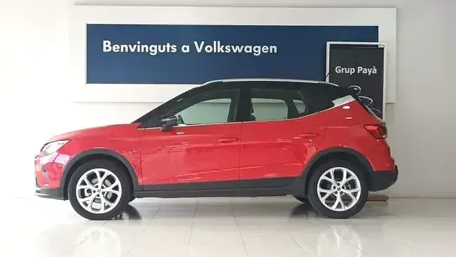 Usado Seat Arona FR 117 CV (86 kW) 2024 Rojo SUV