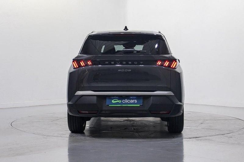 Usado Peugeot 5008 Allure 136 CV (100 kW) 2025 SUV