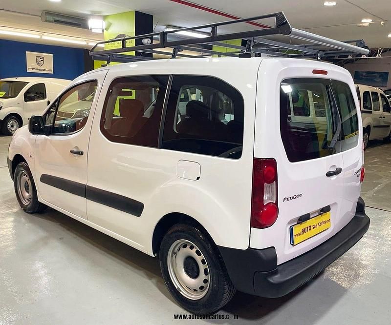 Usado Peugeot Partner Tepee Access 75 CV (55 kW) 2018 Blanco Monovolumen