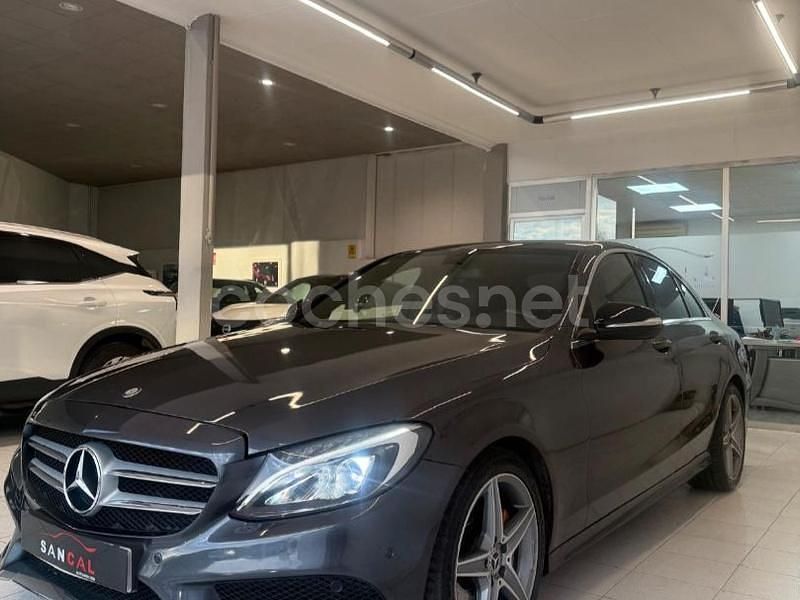 Usado Mercedes C220 AMG line 170 CV (125 kW) 2015 Gris / plata Berlina