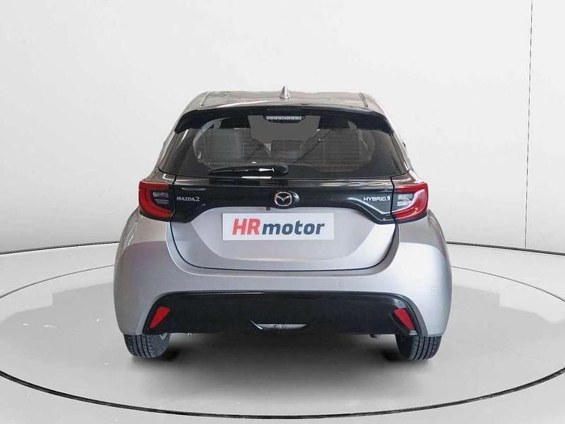 Usado Mazda 2 116 CV (85 kW) 2023 Gris Utilitario