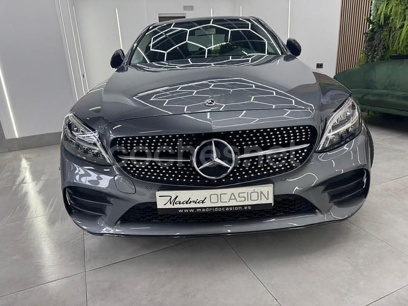 Usado Mercedes C200 160 CV (117 kW) 2020 Gris / plata Berlina