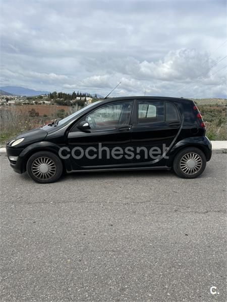 Usado Smart ForFour Pure 95 CV (69 kW) 2005 Negro Utilitario