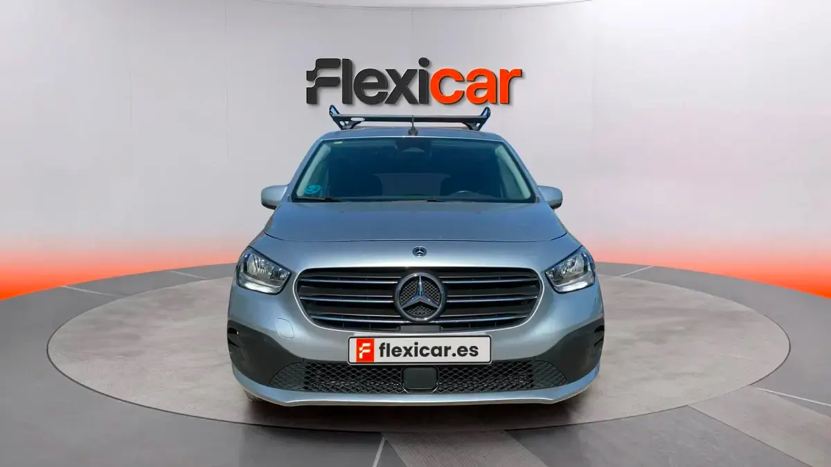 Usado Mercedes T180 116 CV (85 kW) 2022 Gris Monovolumen