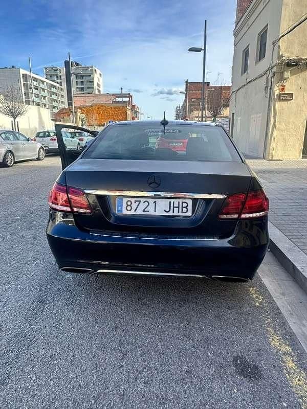 Usado Mercedes E220 Avantgarde 170 CV (125 kW) 2015 Negro Berlina