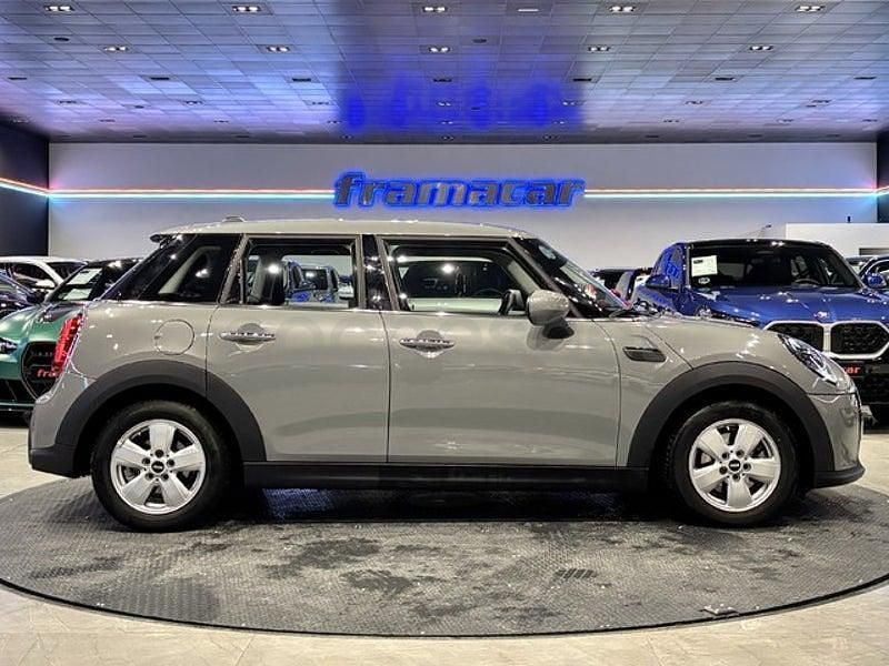 Usado Mini ONE 102 CV (75 kW) 2021 Gris Utilitario