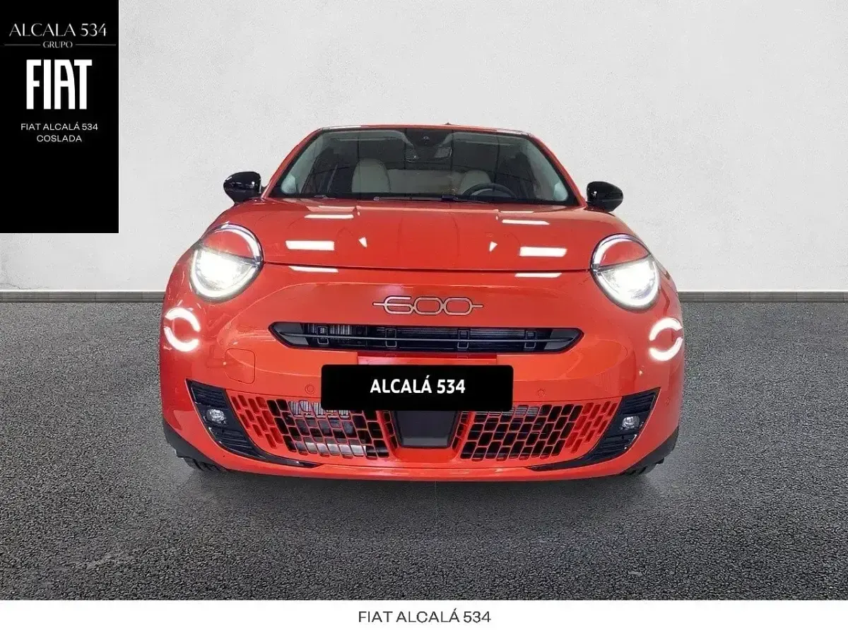 Nuevo Fiat 600 Icon 110 CV (80 kW) 2026 Naranja SUV