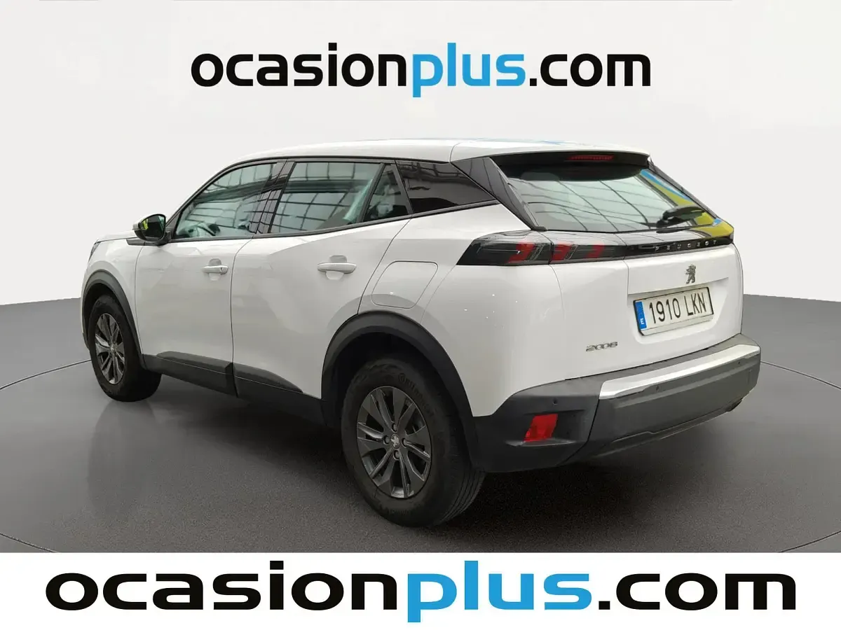 Usado Peugeot 2008 Active 100 CV (73 kW) 2020 Blanco SUV