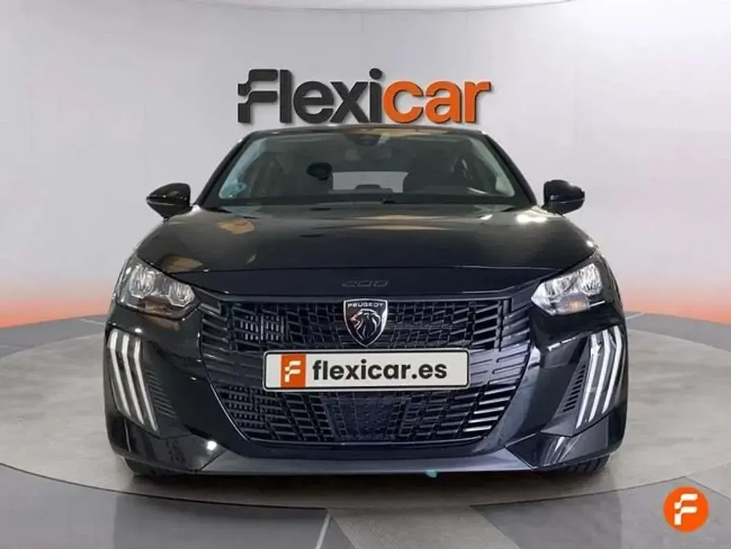 Usado Peugeot 208 Style 101 CV (74 kW) 2024 Negro Utilitario