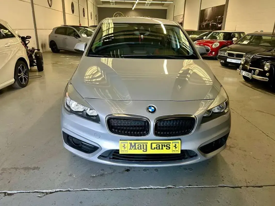 Usado BMW 218 Active Tourer Comfort Edition 150 CV (110 kW) 2017 Plateado Monovolumen