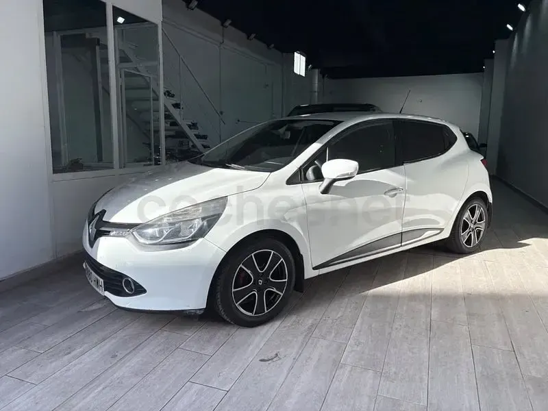Usado Renault Clio IV Business 90 CV (66 kW) 2014 Blanco Berlina