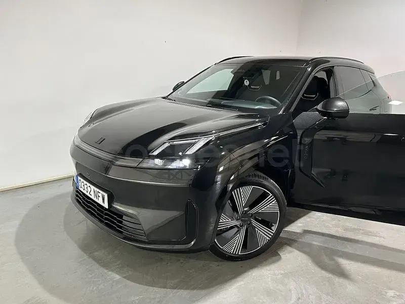 Usado Lynk & Co 08 350 CV (257 kW) 2025 Negro SUV