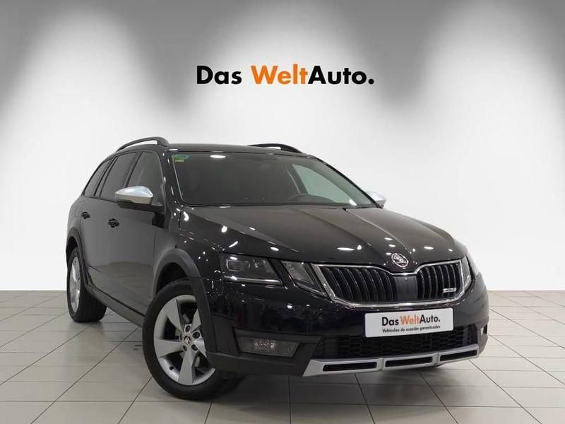 Negro Usado 2018 Skoda Octavia Style Familiar | 20.500 € (Caro) - Imagen 1/4