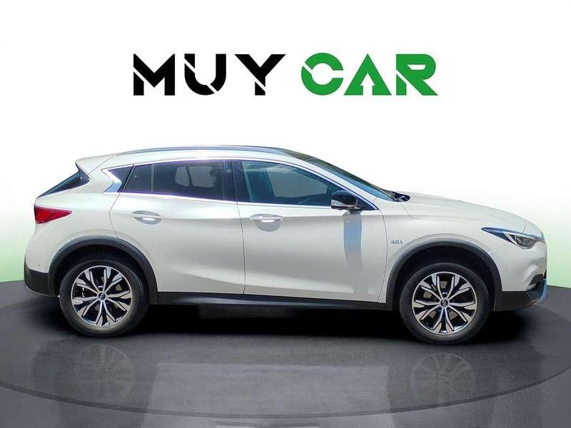 Usado Infiniti QX30 Premium 211 CV (155 kW) 2019 Blanco SUV