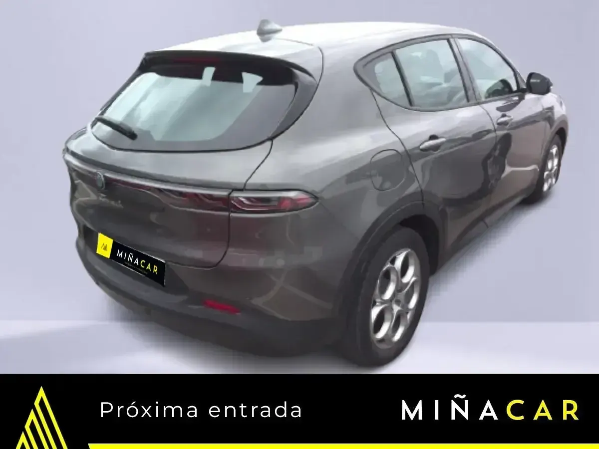 Usado Alfa Romeo Tonale Sprint 130 CV (95 kW) 2023 Gris SUV