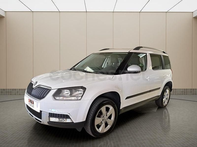Usado Skoda Yeti Elegance 110 CV (80 kW) 2015 Blanco SUV