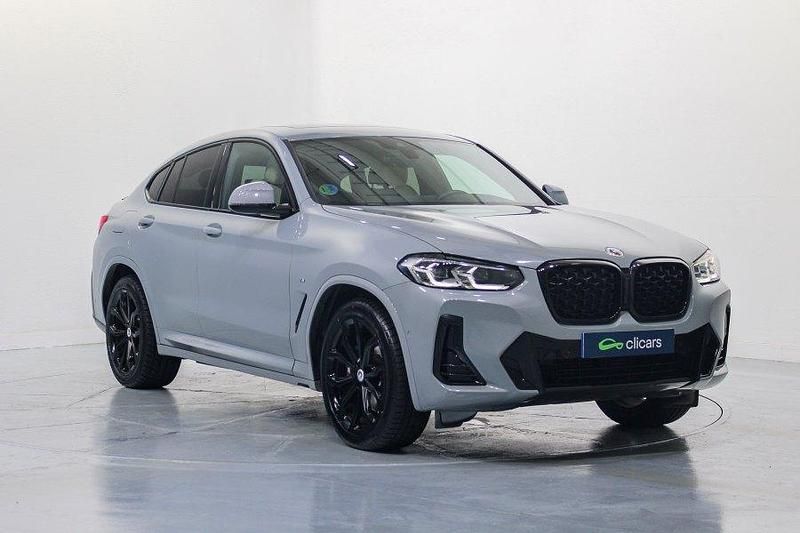Usado BMW X4 M Sport 190 CV (139 kW) 2022 Gris / plata SUV