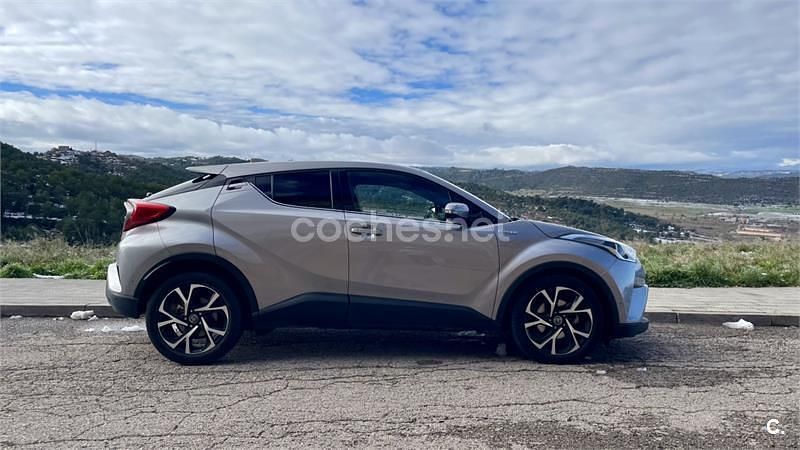 Gris / plata Usado 2019 Toyota C-HR Advance SUV | 18.750 € (Buen precio) - Imagen 1/4