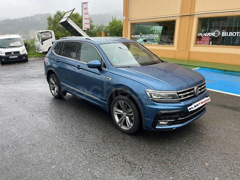 Usado VW Tiguan R-line 200 CV (147 kW) 2021 Azul SUV