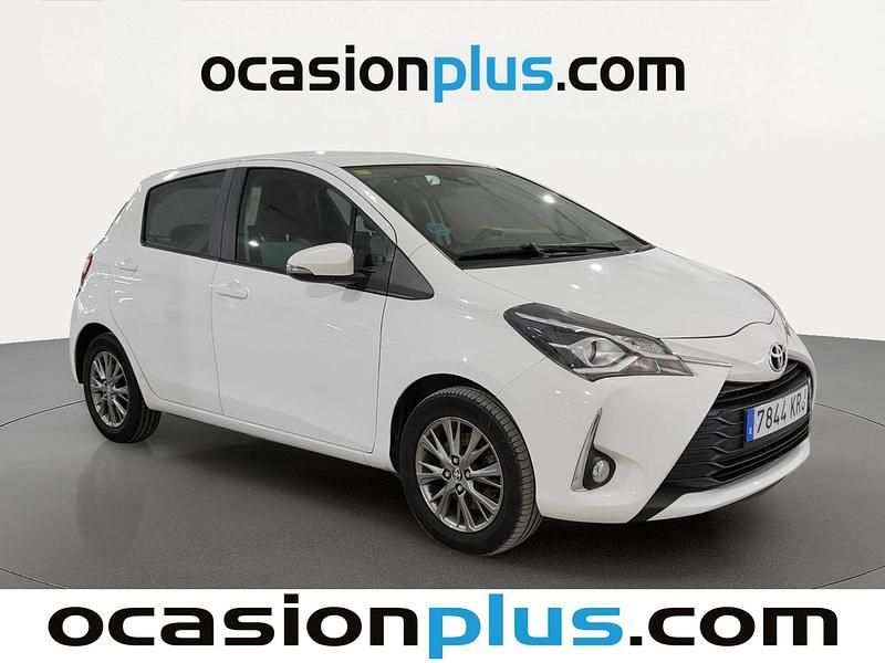 Usado Toyota Yaris Active 111 CV (81 kW) 2018 Blanco