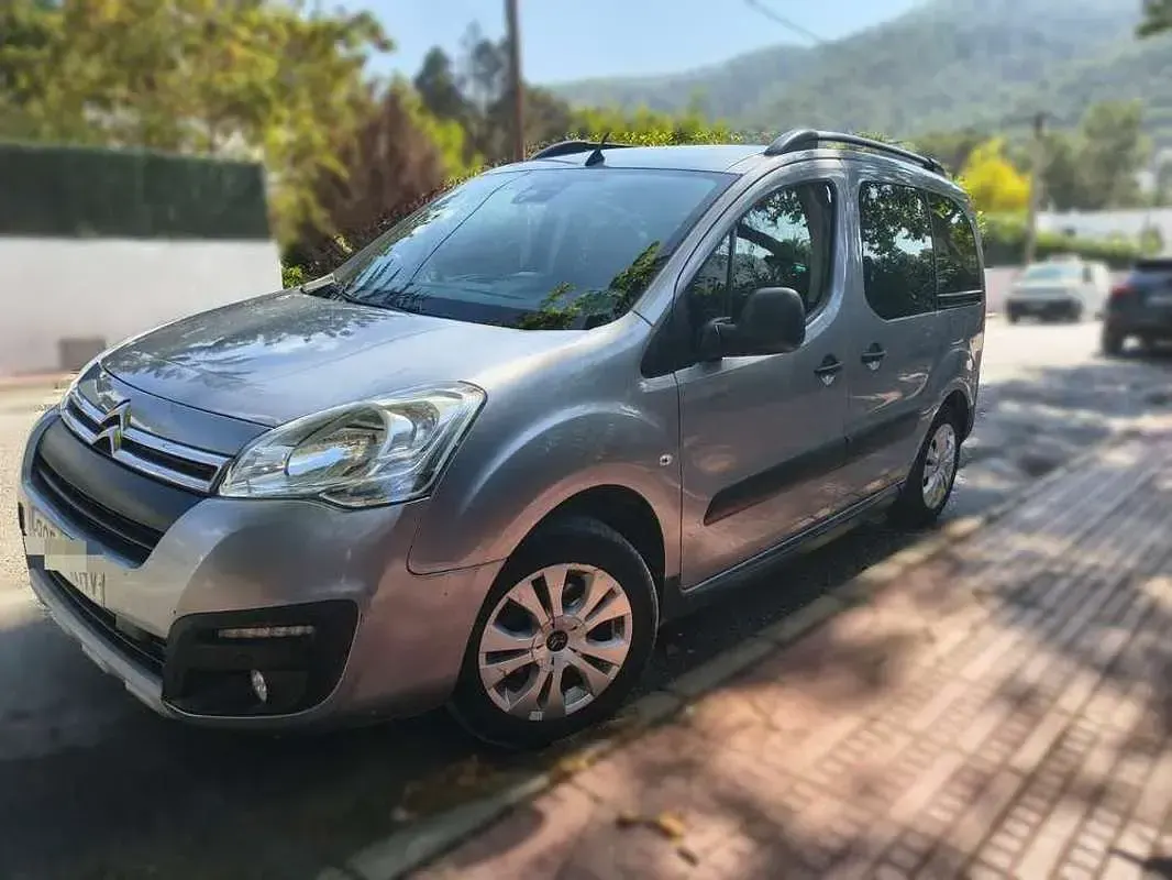 Usado Citroën Berlingo PureTech 110 CV (80 kW) 2018 Gris Monovolumen