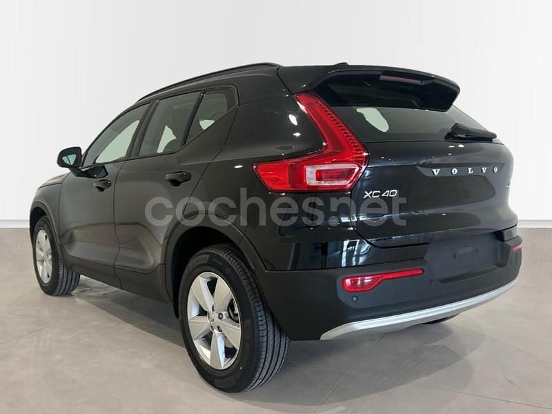Nuevo Volvo XC40 163 CV (119 kW) 2025 Negro SUV