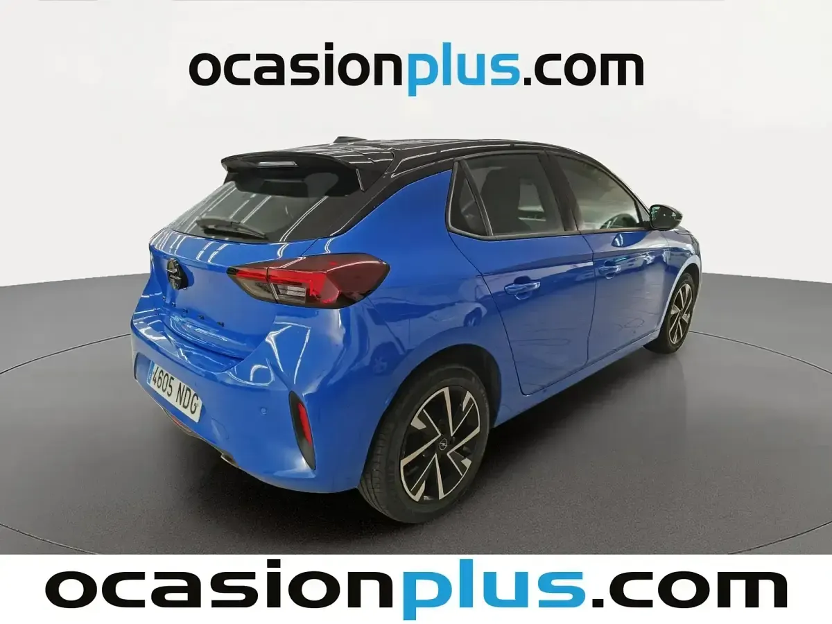Usado Opel Corsa 100 CV (73 kW) 2025 Azul Utilitario