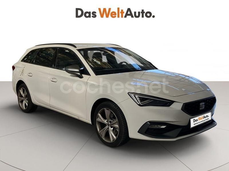 Blanco Usado 2025 Seat Leon FR Familiar | 29.900 € (Caro) - Imagen 1/4
