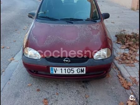 Usado Opel Corsa Eco 60 CV (44 kW) 1999 Granate Berlina