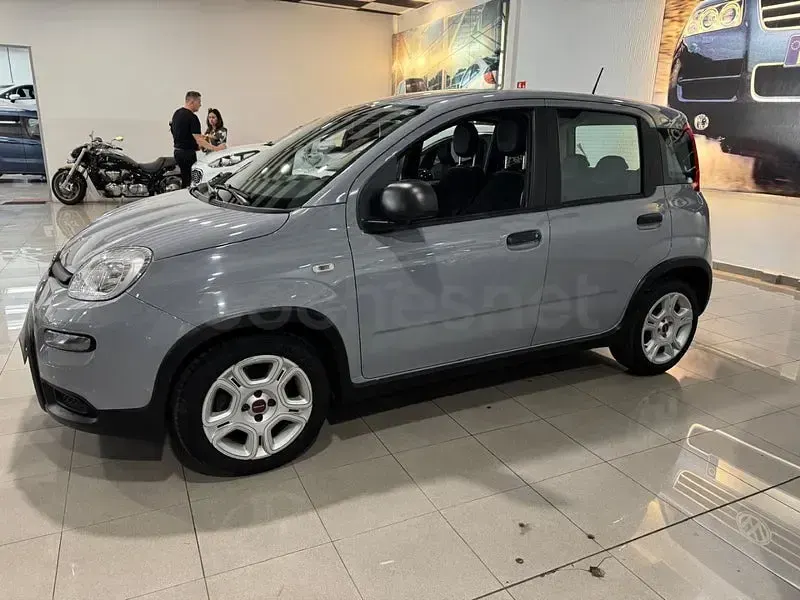 Usado Fiat Panda City Life 70 CV (51 kW) 2023 Gris / plata Utilitario