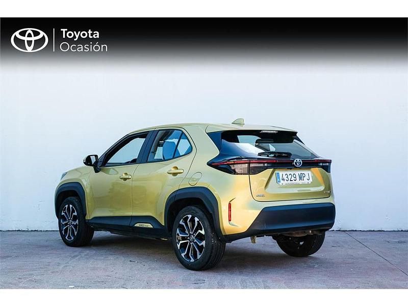 Usado Toyota Yaris Cross Active 116 CV (85 kW) 2024 Naranja SUV