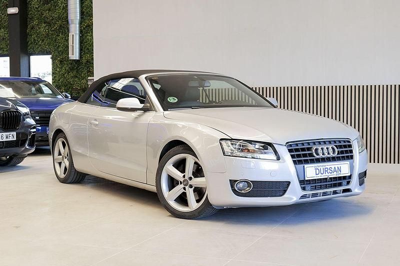 Usado Audi A5 Premium 211 CV (155 kW) 2010 Gris claro Coupe
